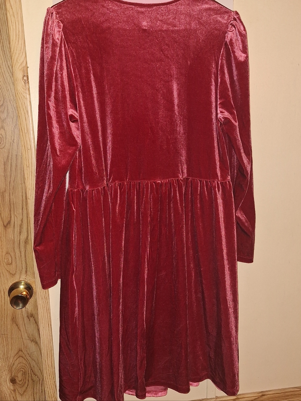 Ava And Viv Cherry Velvet Dress - Picture 4 of 4